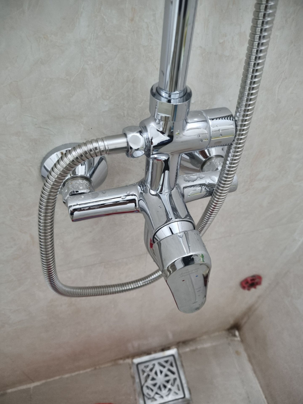 Đánh giá sản phẩm Sen cây tắm nóng lạnh American Standard Neo Modern WF-9088 (WF9088)