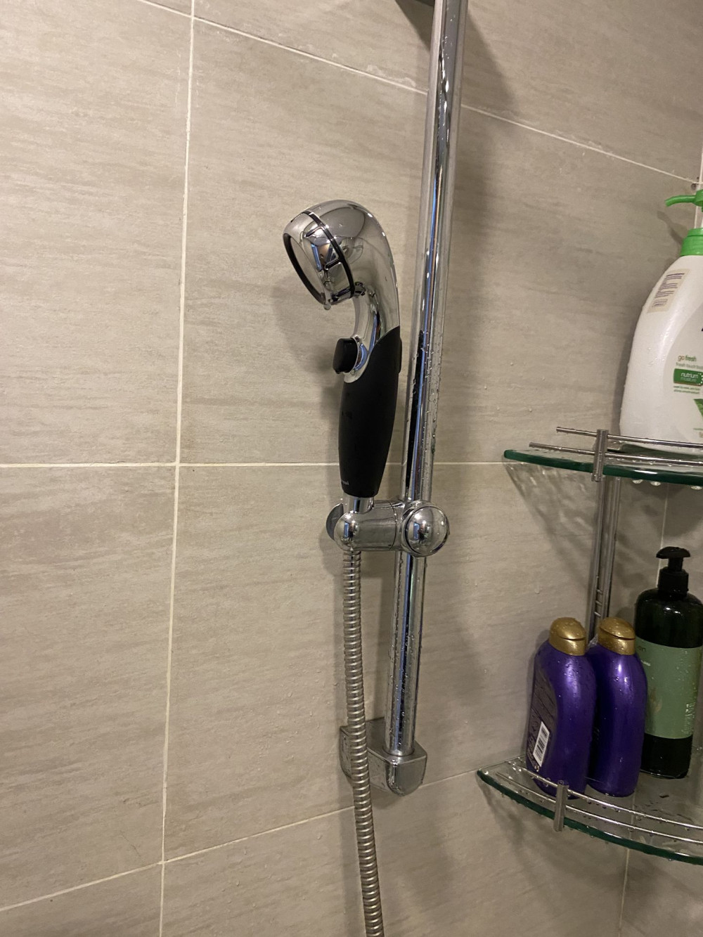 Đánh giá sản phẩm Thiết bị lọc nước vòi sen tắm Mitsubishi Cleansui ES301-WT/BK