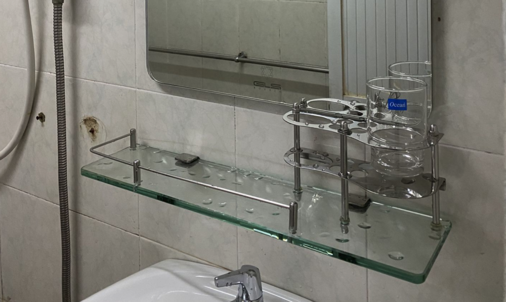 Đánh giá sản phẩm Kệ kính phòng tắm Hita HE01