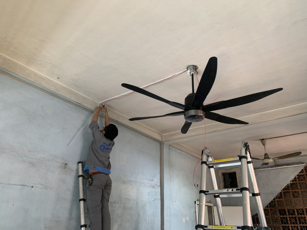 Đánh giá sản phẩm Quạt trần 6 cánh cảm biến chuyển động Panasonic F-70ZBP