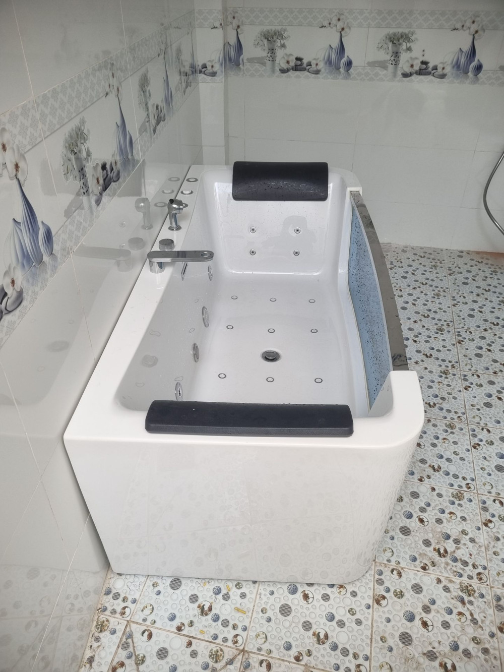 Đánh giá sản phẩm Bồn tắm đặt sàn massage 1.7m MOWOEN MW8308-170.MS