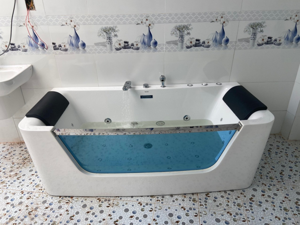 Đánh giá sản phẩm Bồn tắm đặt sàn massage 1.7m MOWOEN MW8308-170.MS