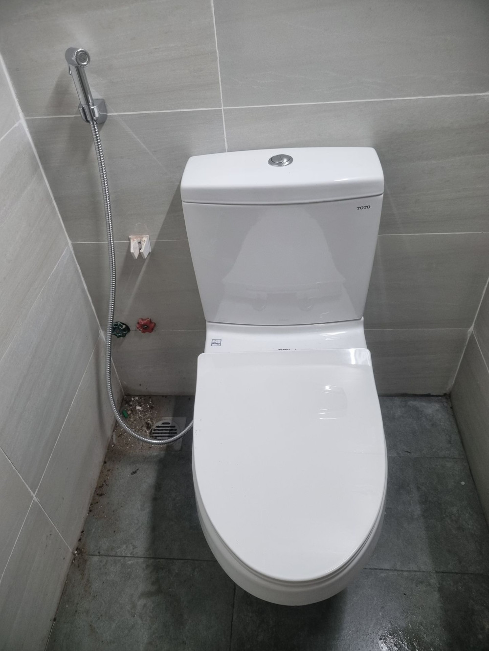 Đánh giá sản phẩm Bồn cầu 2 khối TOTO CS948DT8 nắp đóng êm TC600VS