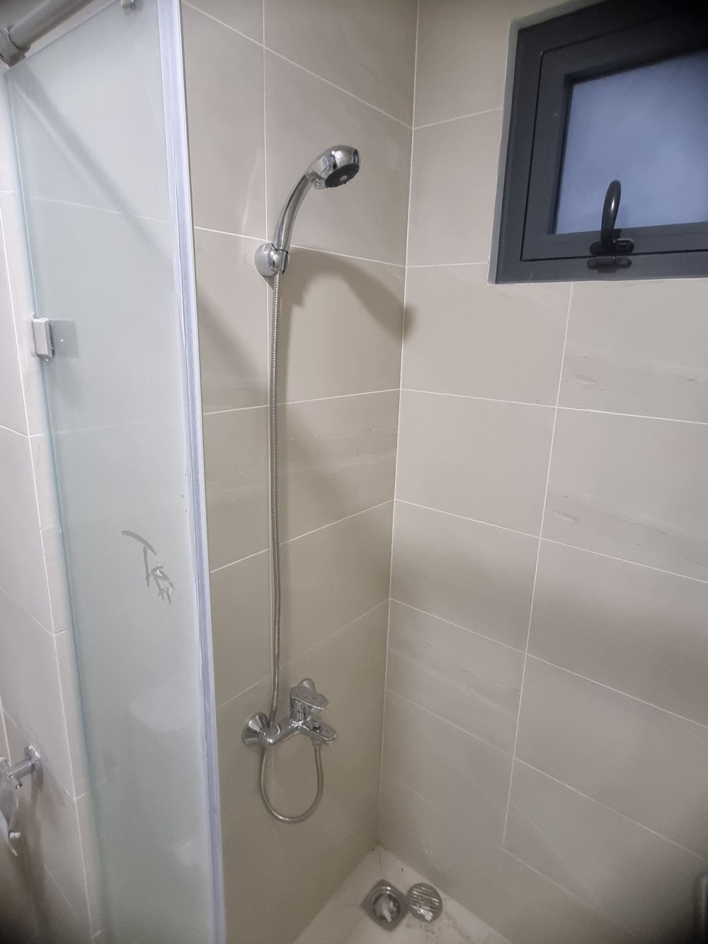 Đánh giá sản phẩm Bộ vòi sen tắm nóng lạnh INAX BFV-1113S-1C (BFV1113S1C)