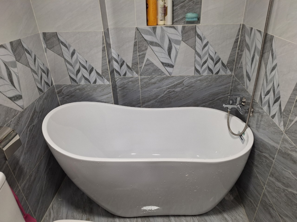 Đánh giá sản phẩm Bồn tắm đặt sàn 1.37m MOWOEN MW8225-137