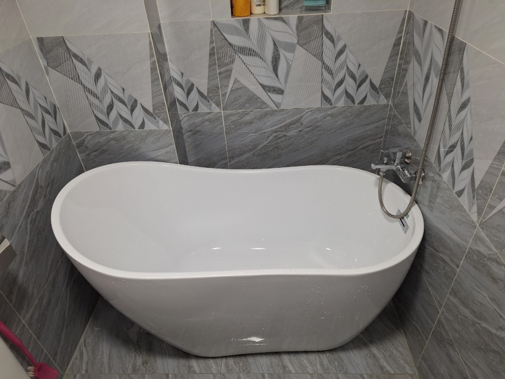 Đánh giá sản phẩm Bồn tắm đặt sàn 1.37m MOWOEN MW8225-137