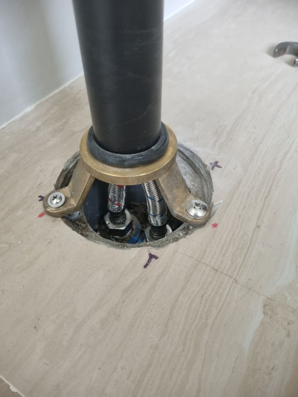 Đánh giá sản phẩm Vòi xả bồn đặt sàn Alin Series MOWOEN ALIN-FB0001-1