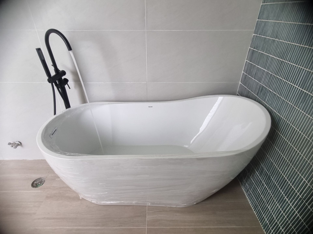 Đánh giá sản phẩm Bồn tắm đặt sàn 1.5m MOWOEN MW8225-150