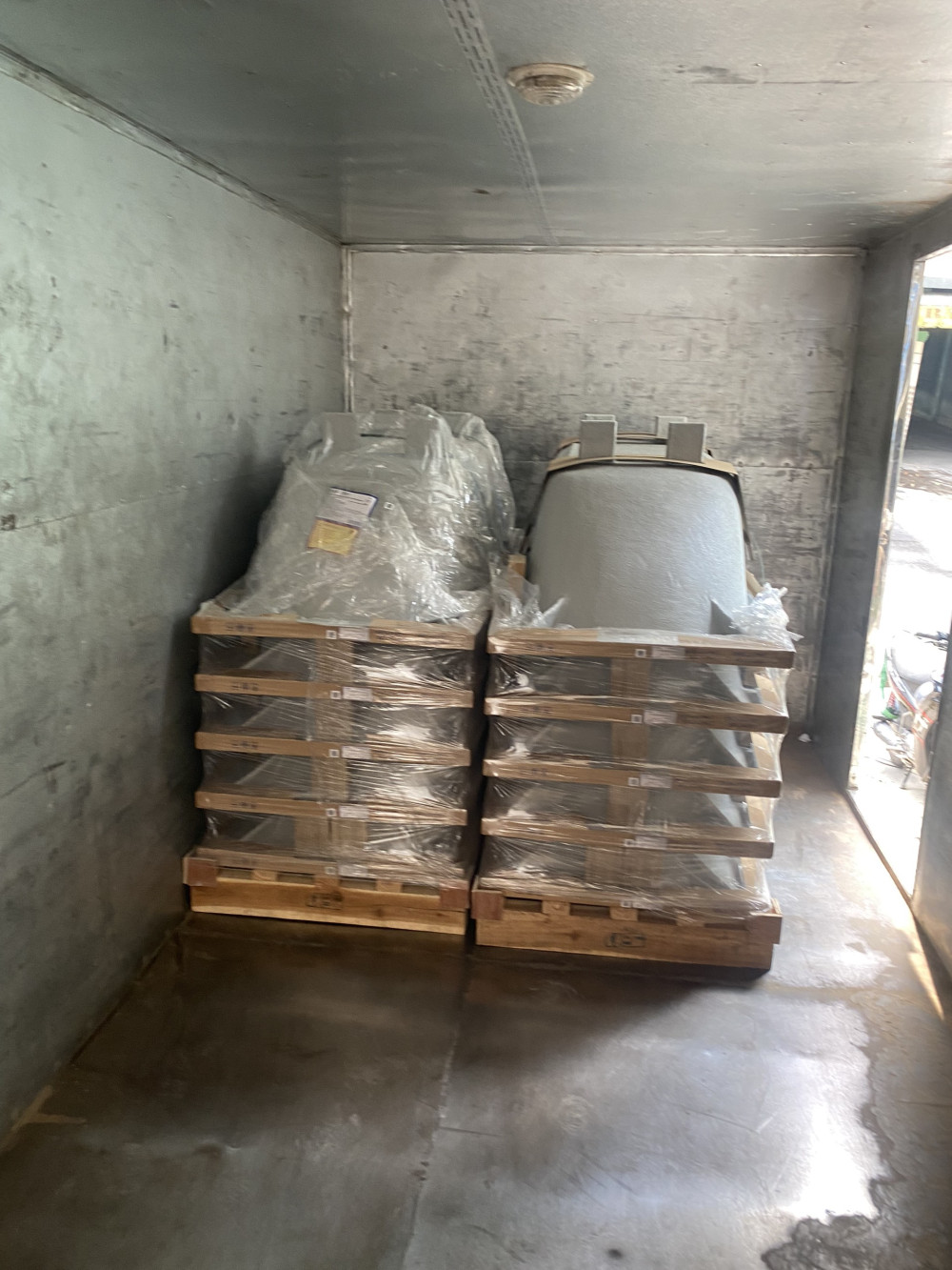 Đánh giá sản phẩm Bồn tắm TOTO PAY1710V#W nhựa 1m7