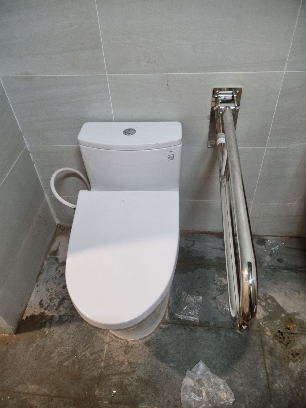 Đánh giá sản phẩm Thanh tay vịn COTTO CT0190 Handrail (có thể gấp gọn)