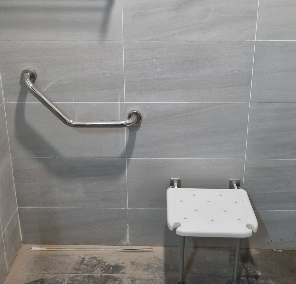 Đánh giá sản phẩm Thanh tay vịn COTTO CT7503(HM) Handrail hình chữ V