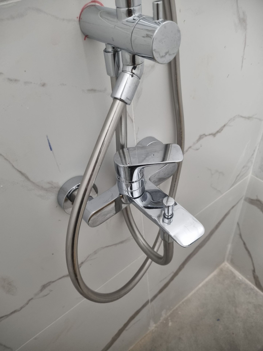 Đánh giá sản phẩm Củ sen tắm nóng lạnh GA Series TOTO TBG04302VA (TBG04302V)