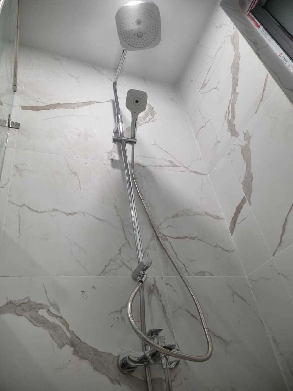 Đánh giá sản phẩm Bộ sen cây nóng lạnh TOTO TBW02002BA TBG04302VA TBW02006A