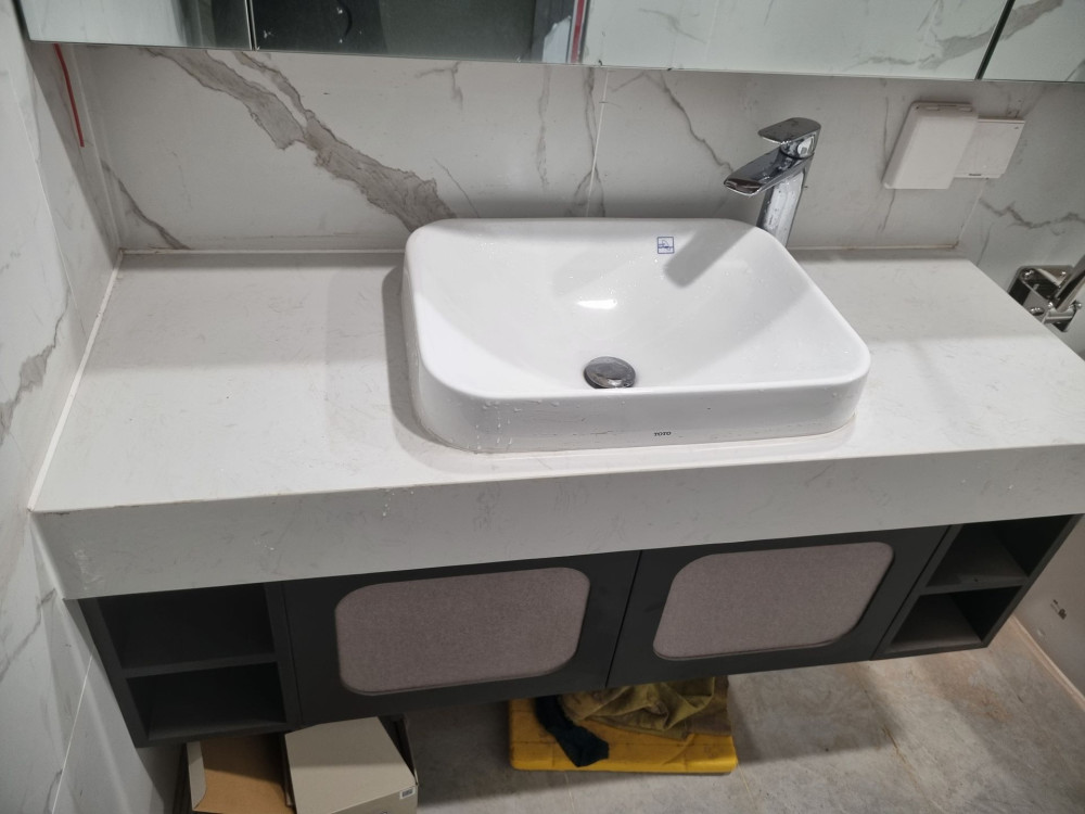 Đánh giá sản phẩm Chậu rửa lavabo đặt bàn TOTO LT5716