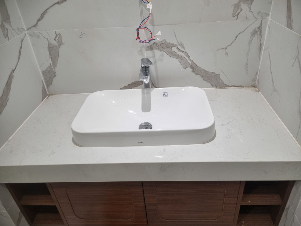 Đánh giá sản phẩm Chậu rửa lavabo đặt bàn TOTO LT5716
