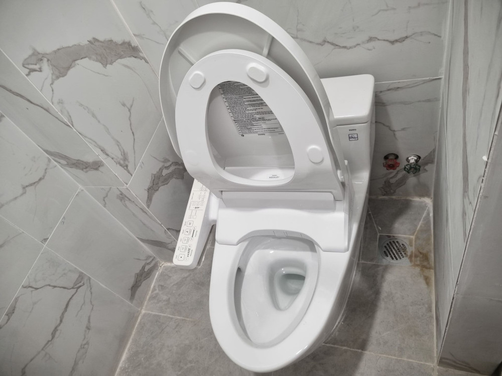 Đánh giá sản phẩm Bồn cầu TOTO MS625CDW17 1 khối nắp điện tử Washlet C2 TCF23460AAA giấu dây