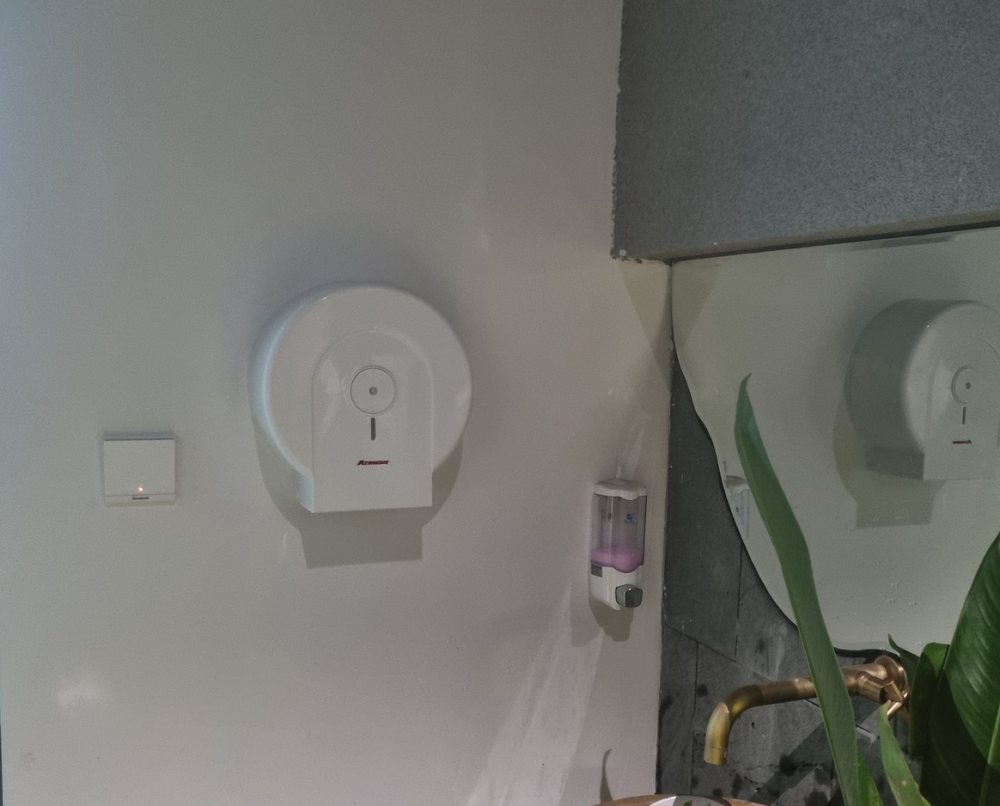 Đánh giá sản phẩm Hộp giấy vệ sinh trắng ATMOR AT1008W