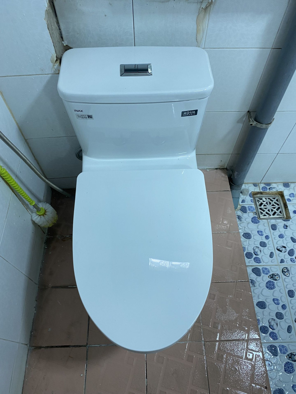 Đánh giá sản phẩm Bồn cầu INAX 1 khối AC-969VN-2 (AC969VN2) nắp mỏng đóng êm