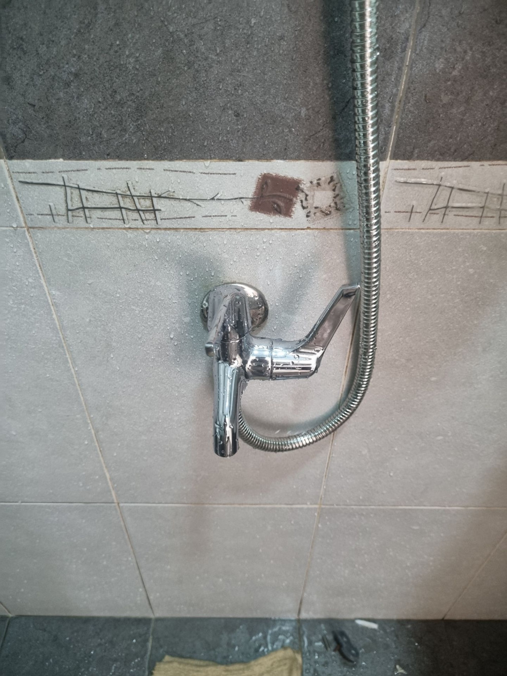 Đánh giá sản phẩm Bộ vòi sen tắm lạnh INAX BFV-17-8C (BFV178C)