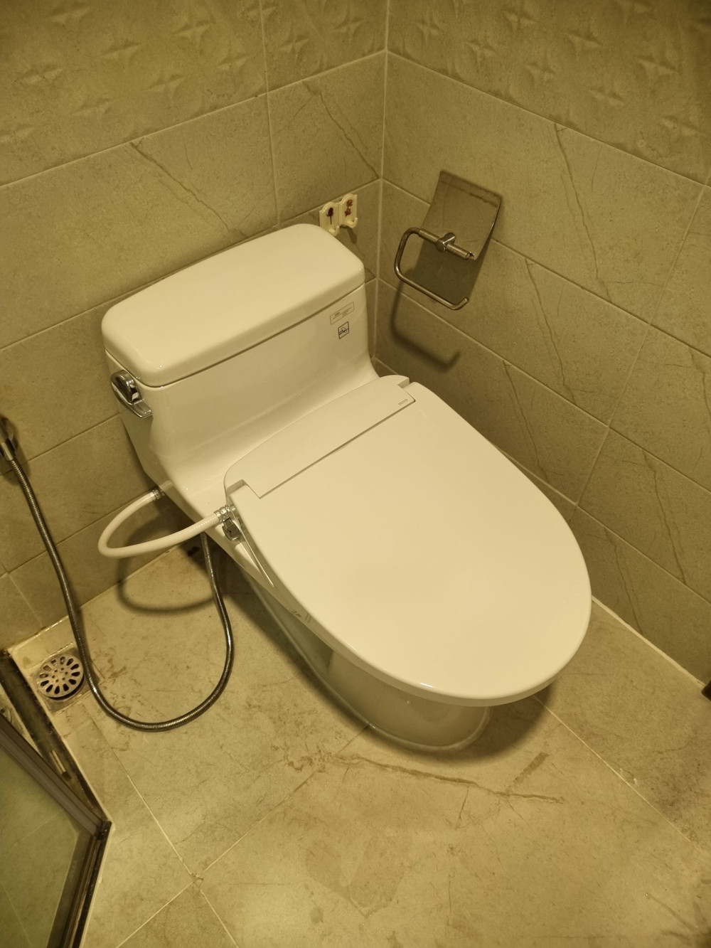 Đánh giá sản phẩm Nắp bồn cầu rửa cơ Eco washer TOTO TCW07S (E2)