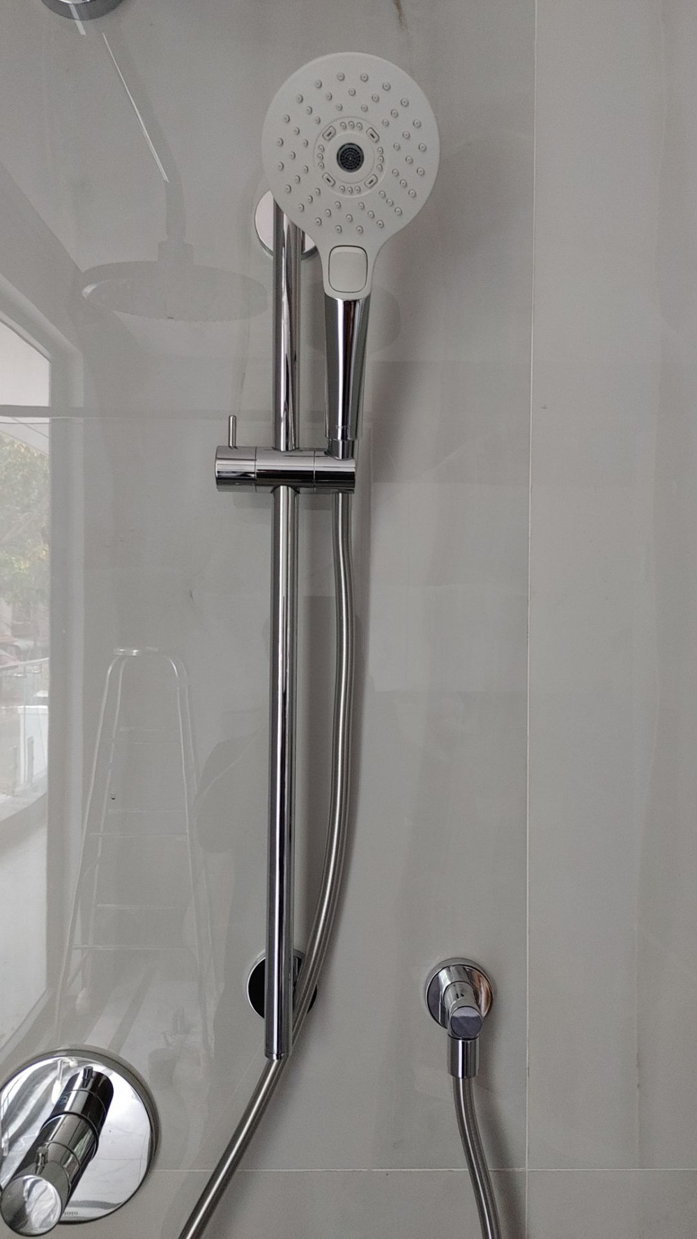 Đánh giá sản phẩm Tay sen tắm 3 chế độ TOTO TBW01010A