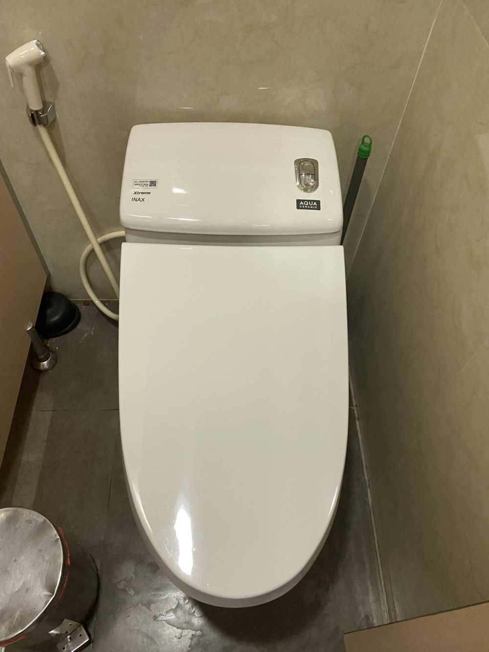 Đánh giá sản phẩm Bồn cầu 1 khối INAX AC-1008VRN (AC1008VRN) nắp đóng êm