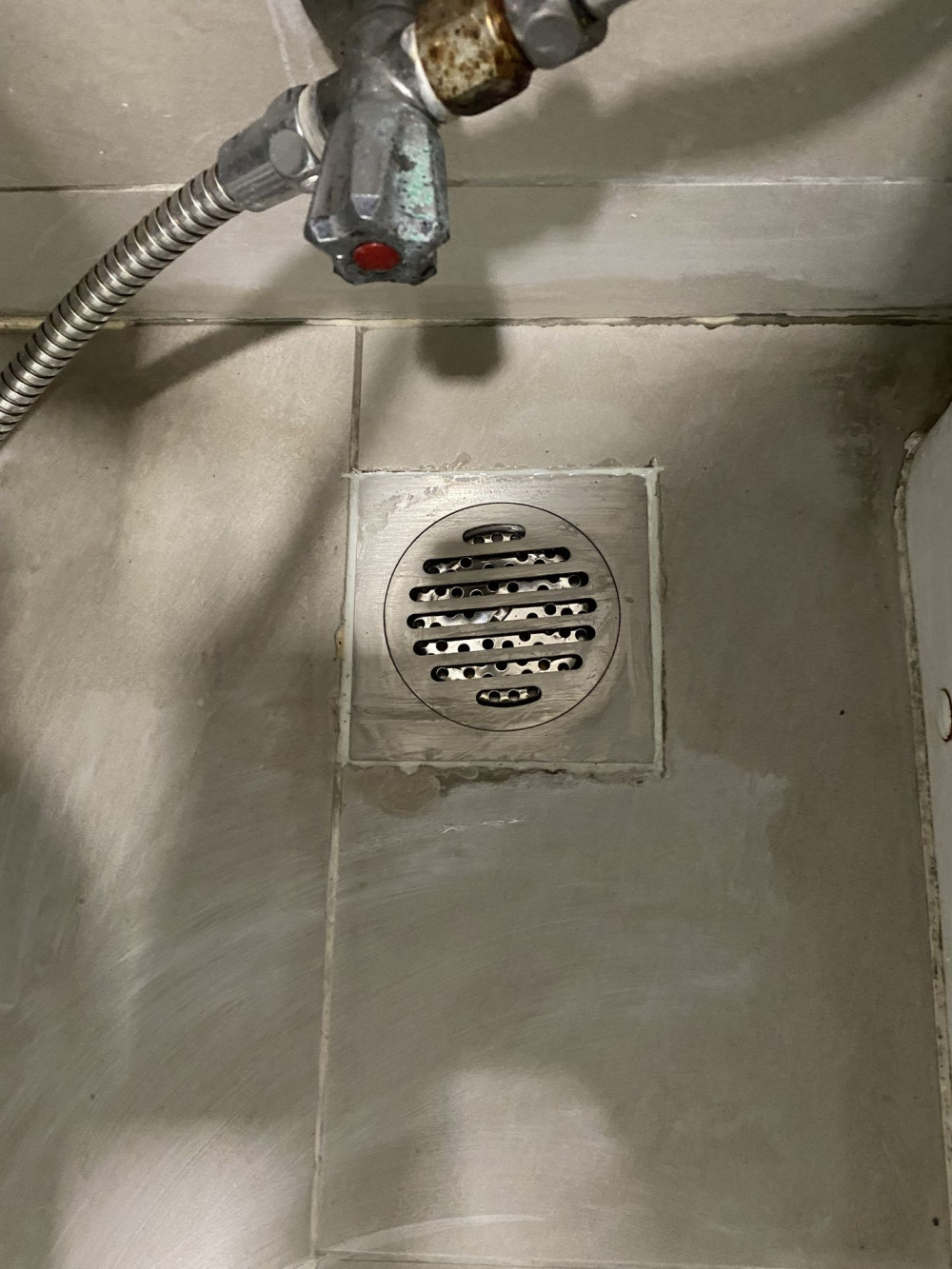 Đánh giá sản phẩm Phễu thoát sàn inox 304 HITA HN041T2 12x12cm chống hôi