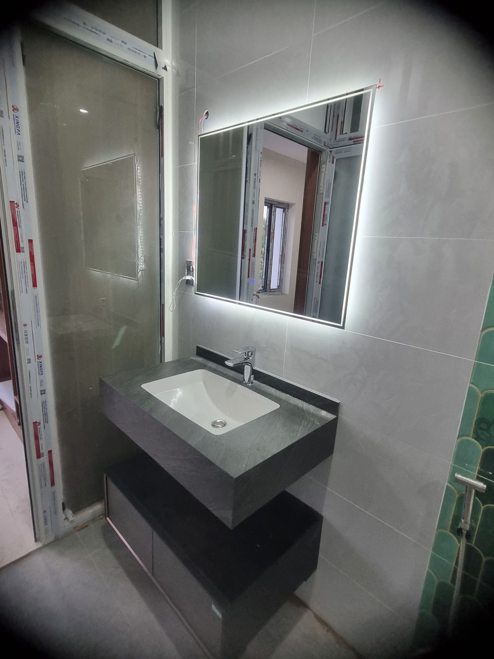 Đánh giá sản phẩm Bộ tủ chậu và tủ gương led size 800mm MOWOEN MW6630R-80SB