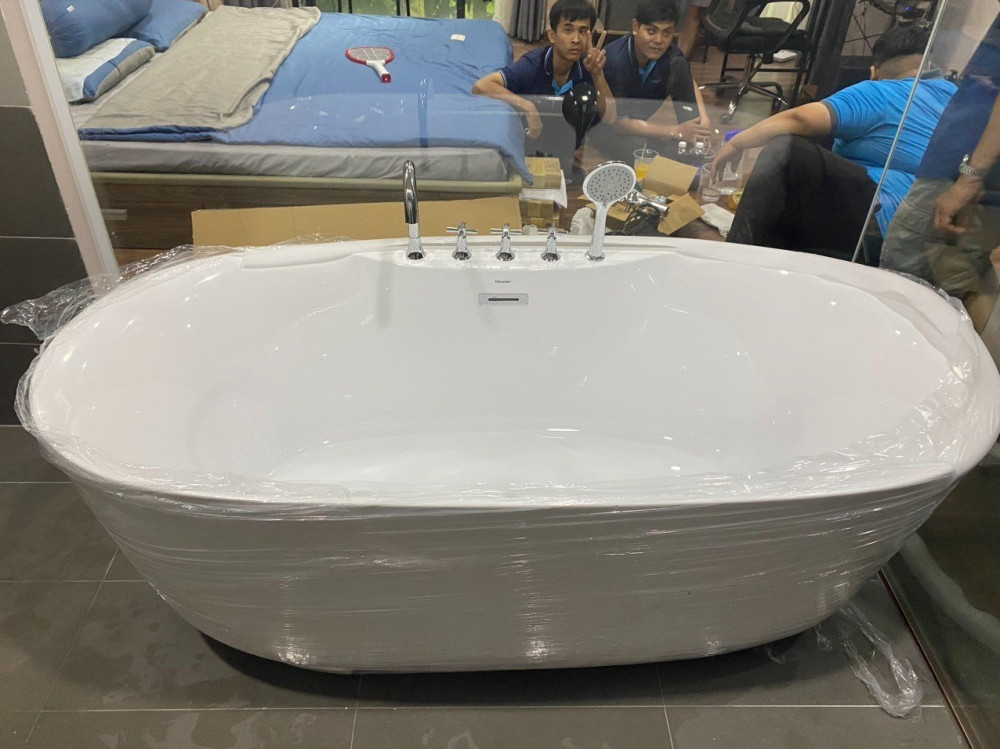 Đánh giá sản phẩm Bồn tắm đặt sàn 1.7m gồm vòi MOWOEN MW8237F-170