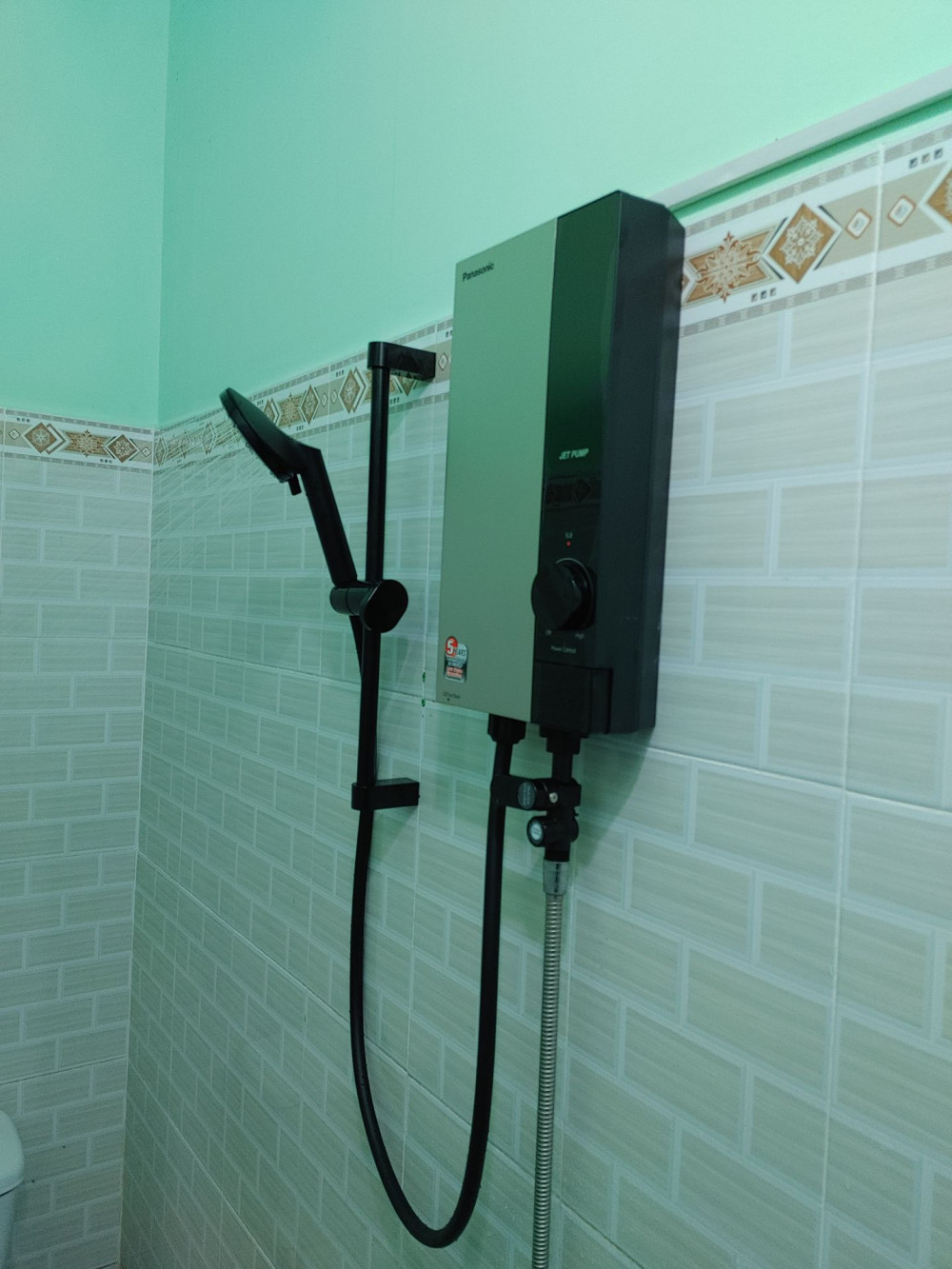 Đánh giá sản phẩm Máy nước nóng trực tiếp Panasonic 4.5 kW DH-4UP1VS