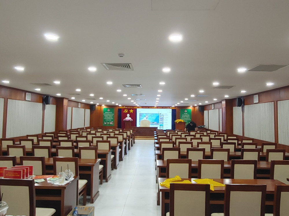 Đánh giá sản phẩm Quạt hút âm tường loại 2 chiều có màn che Panasonic FV-20RL7