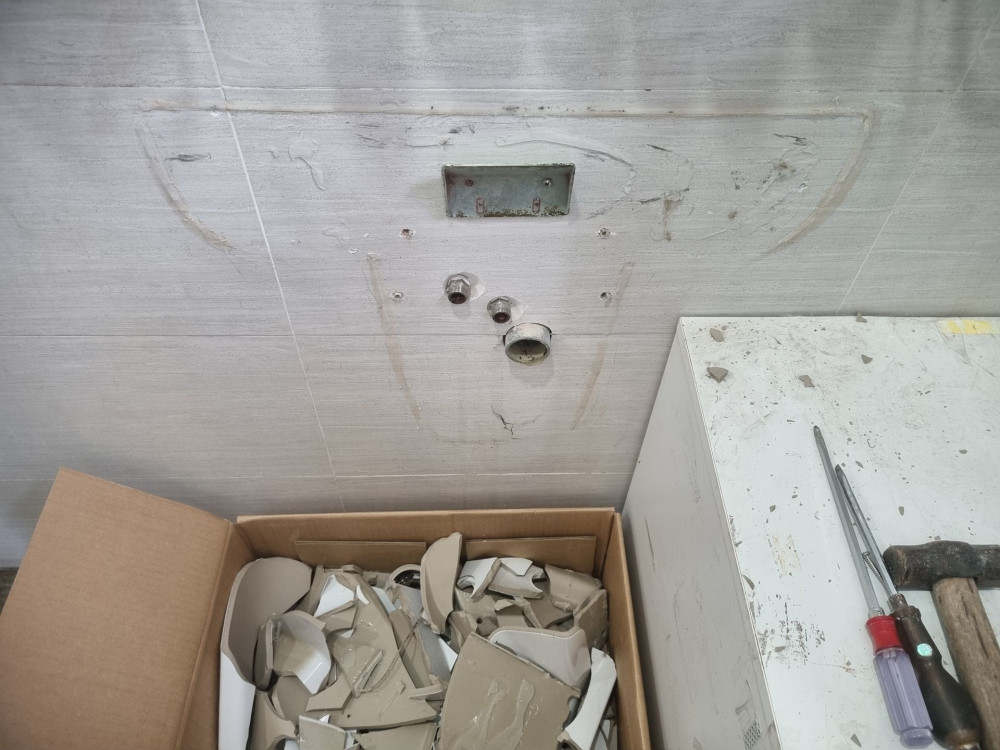 Đánh giá sản phẩm Chậu rửa lavabo treo tường INAX L-312V (L312V) (L-312VFC)