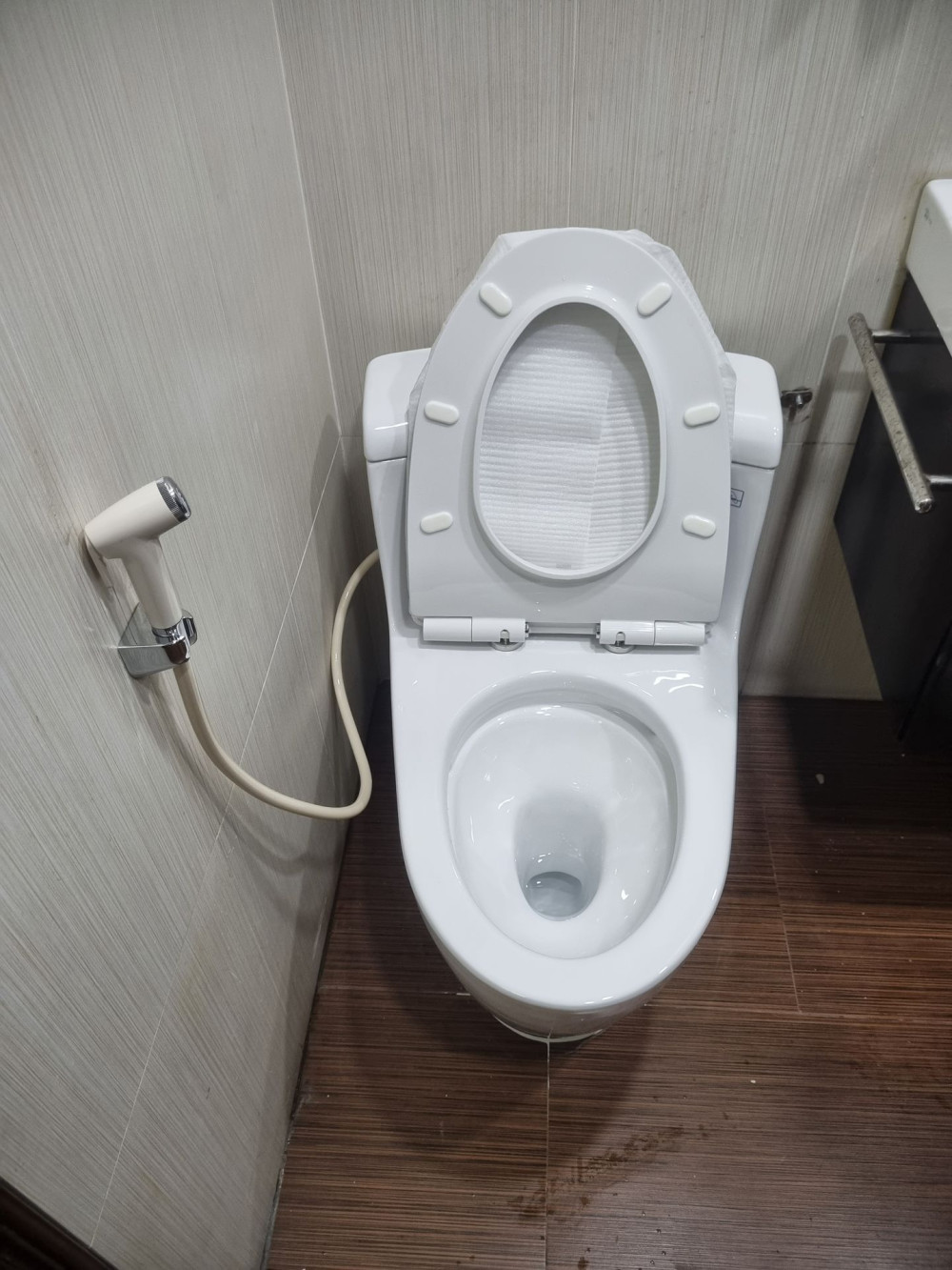 Đánh giá sản phẩm Bồn cầu 1 khối TOTO MS636DT8 nắp đóng êm TC600VS