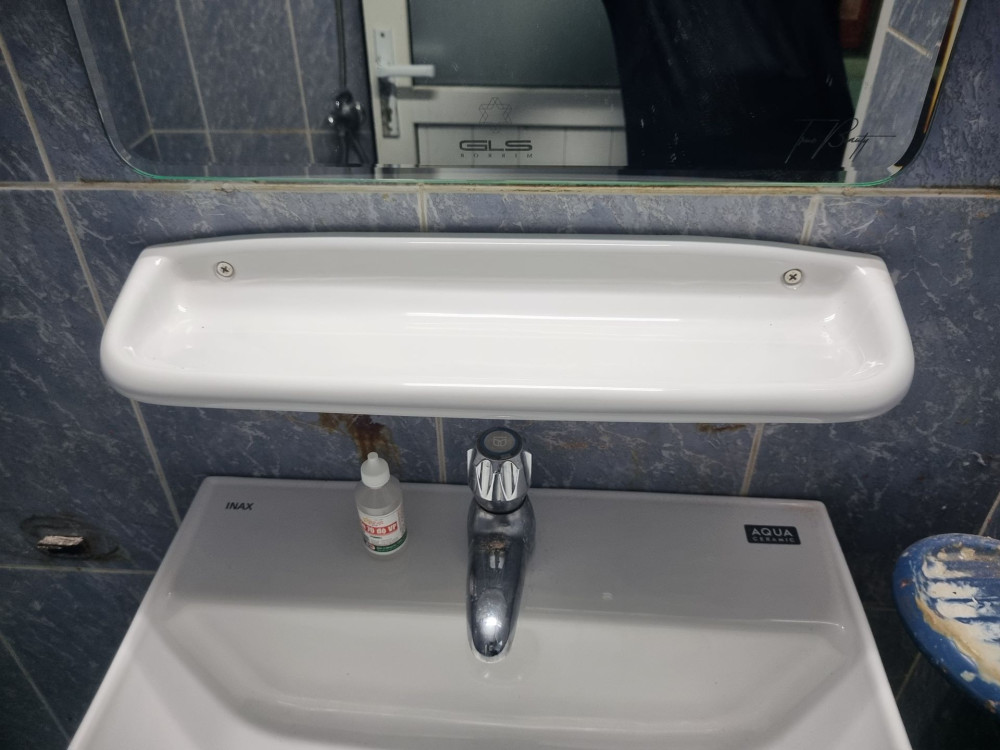 Đánh giá sản phẩm Kệ treo tường bằng sứ INAX H-442V (H442V)