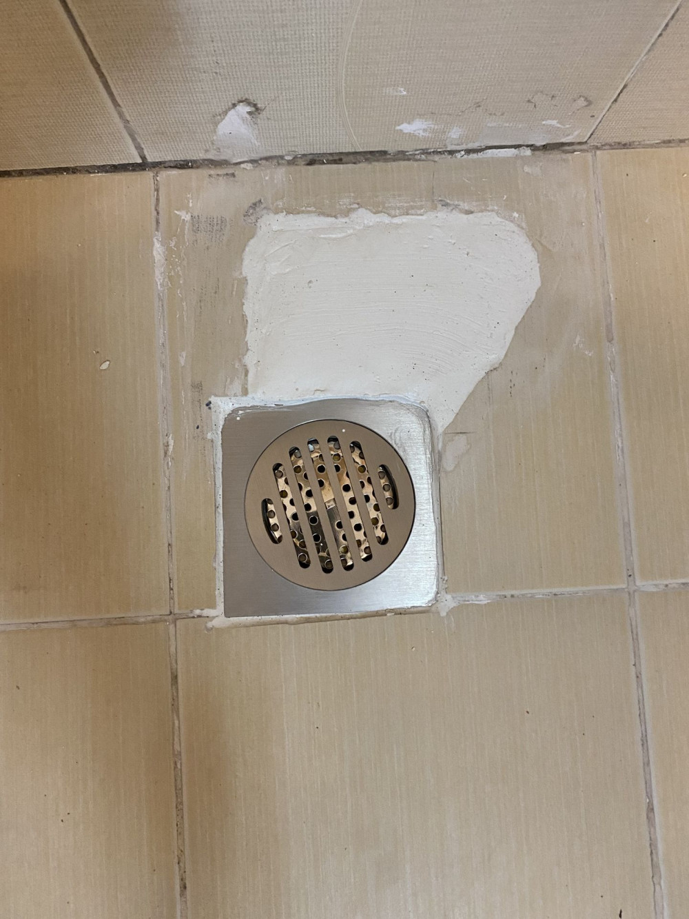 Đánh giá sản phẩm Phễu thoát sàn inox 304 HITA HN041T2 12x12cm chống hôi