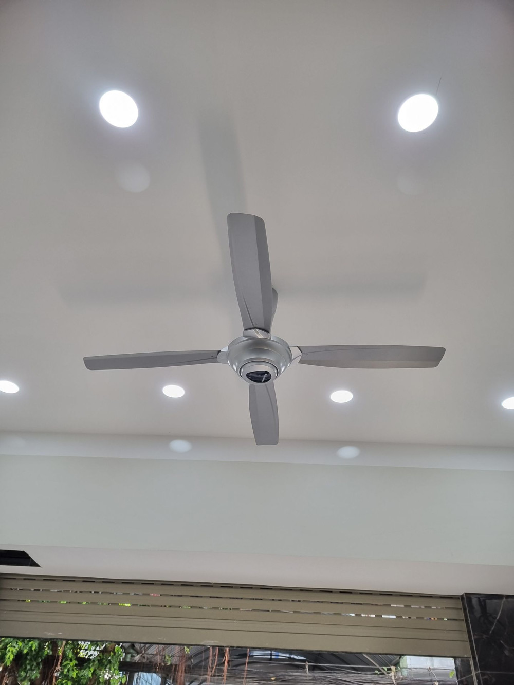 Đánh giá sản phẩm Quạt trần 4 cánh điều khiển từ xa Panasonic F-56MPG