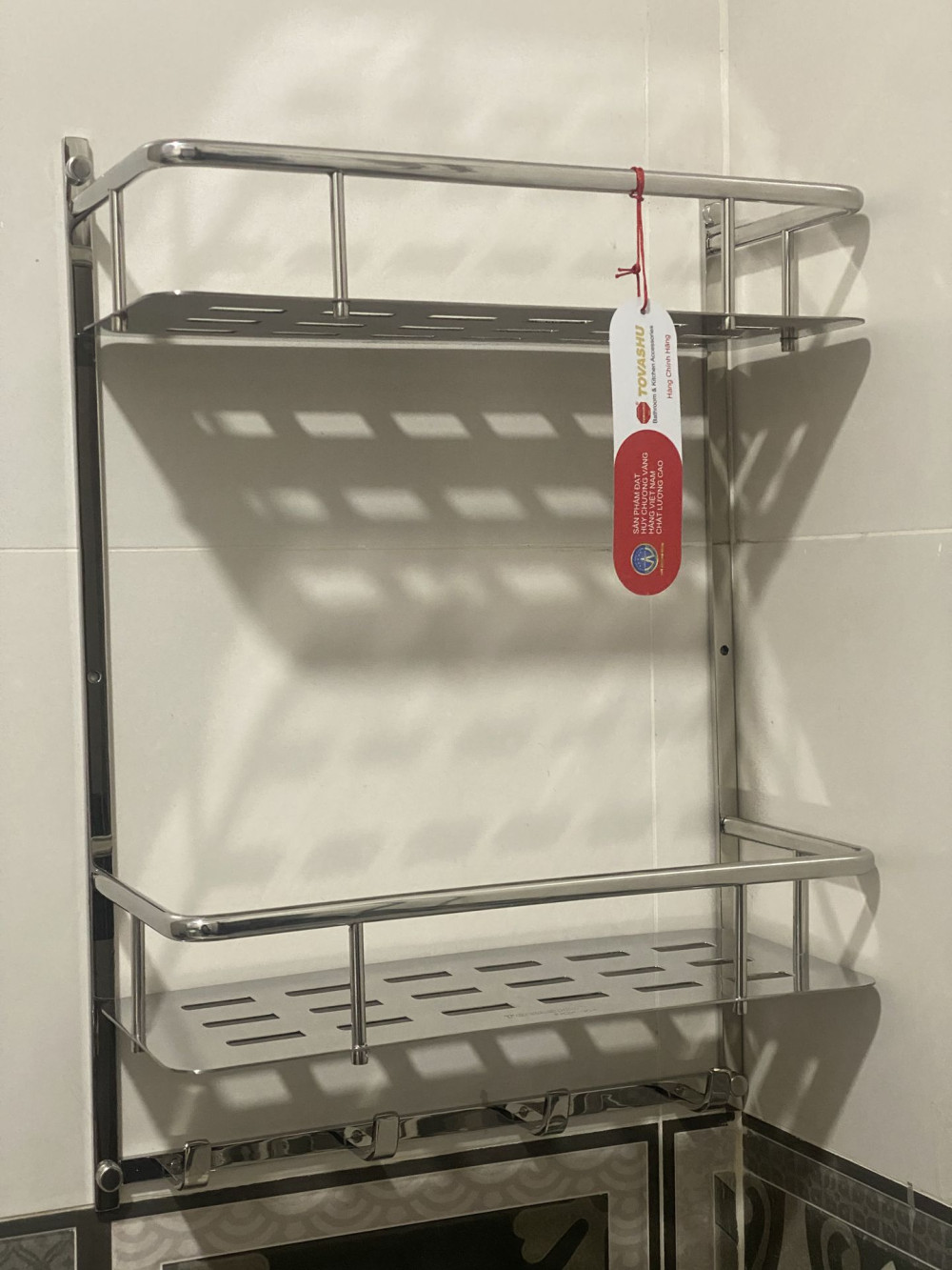 Đánh giá sản phẩm Kệ inox tấm dài đôi có móc inox 304 Tovashu MTD2