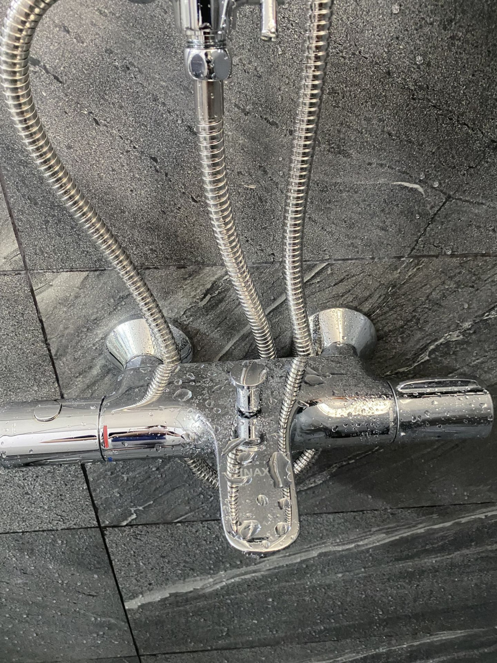 Đánh giá sản phẩm Sen tắm nhiệt độ INAX BFV-3413T-4C (BFV3413T4C)