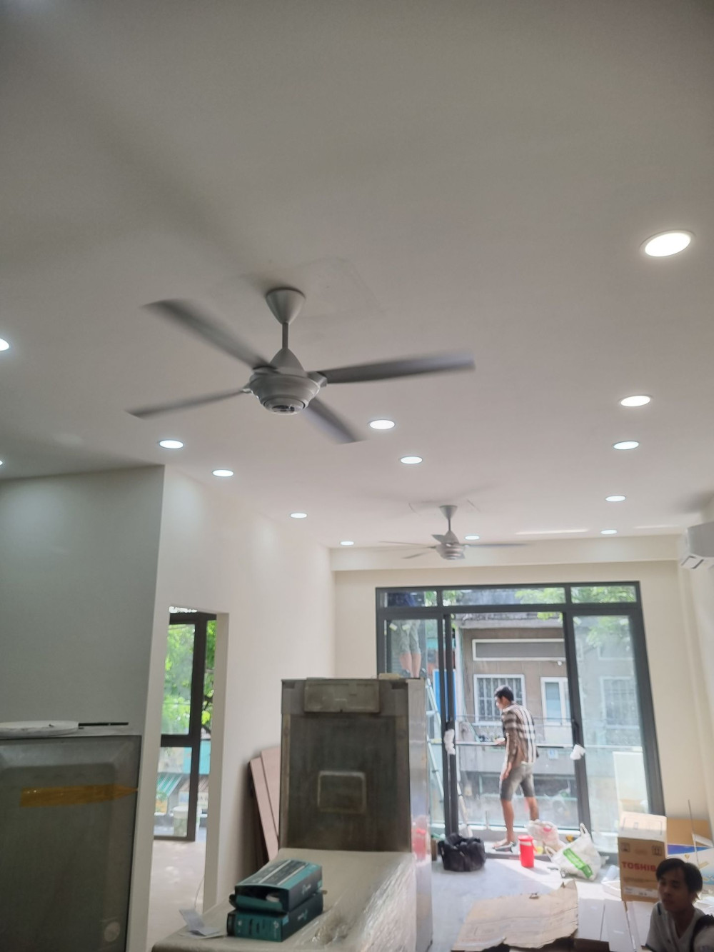 Đánh giá sản phẩm Quạt trần 4 cánh điều khiển từ xa Panasonic F-56MZG-GO