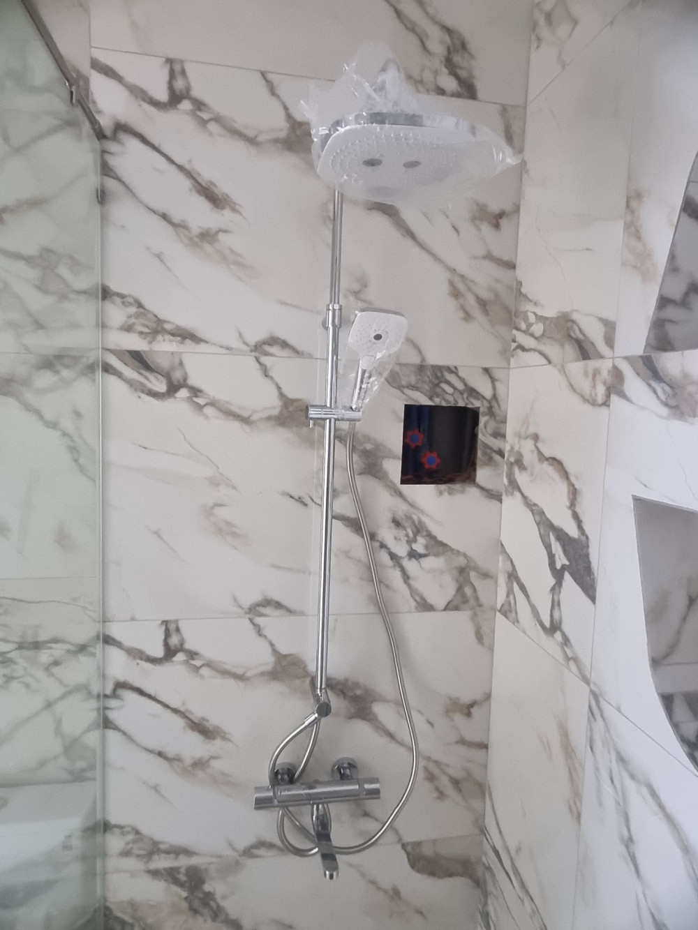 Đánh giá sản phẩm Sen tắm nhiệt độ TOTO TBV03429V