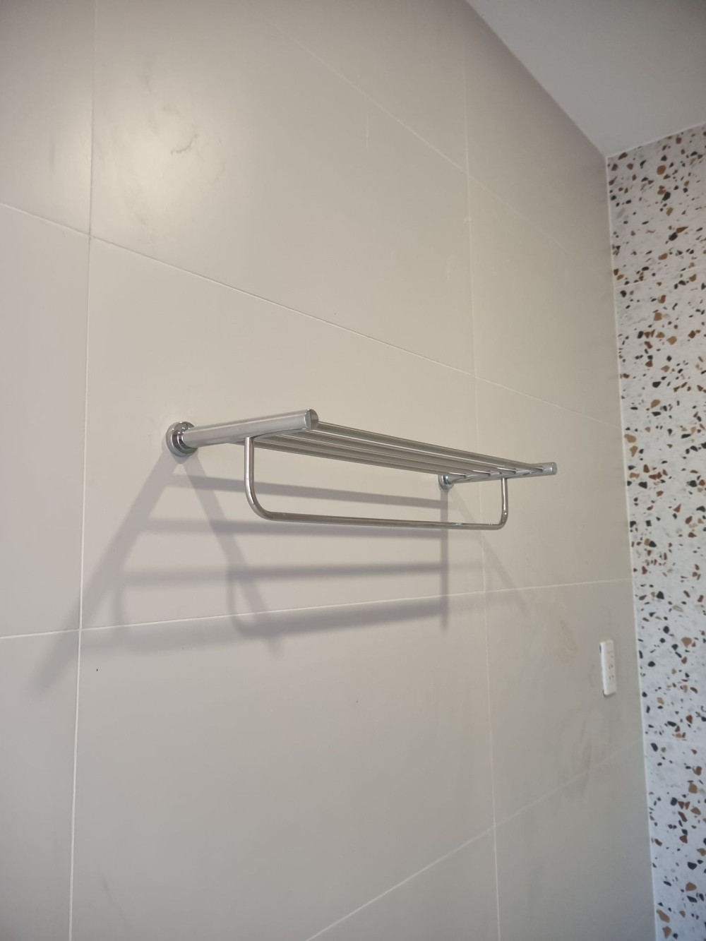 Đánh giá sản phẩm Thanh vắt khăn 2 tầng TOTO YTS406BV