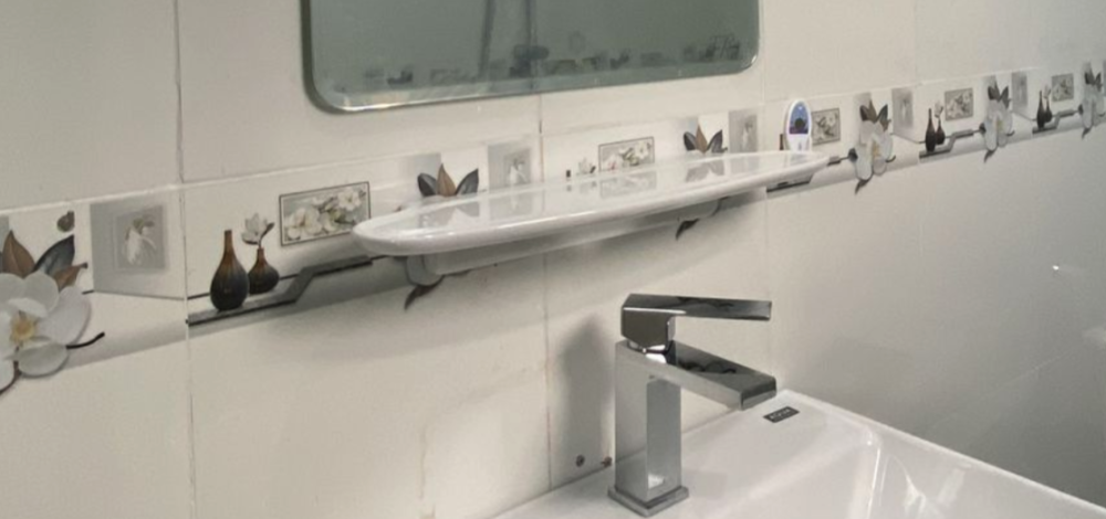 Đánh giá sản phẩm Kệ treo tường bằng sứ INAX H-482V (H482V)