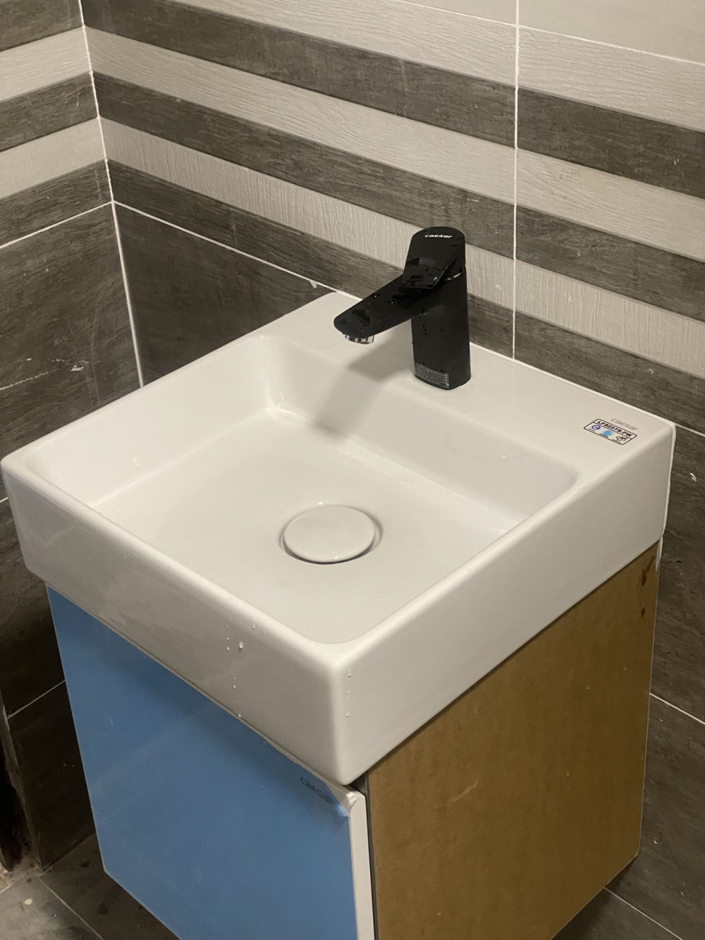 Đánh giá sản phẩm Tủ chậu cabinet Caesar LF5257+EH05257ATGV