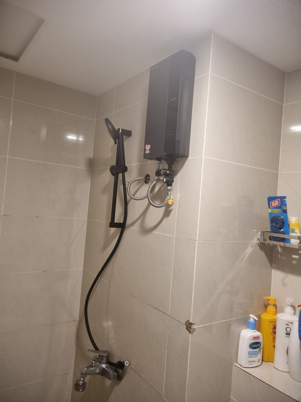 Đánh giá sản phẩm Máy nước nóng trực tiếp Panasonic 4.5 kW DH-4UDP1VZ