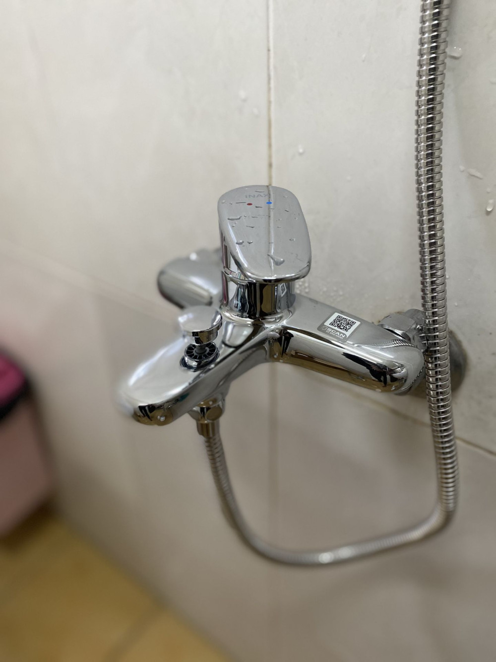 Đánh giá sản phẩm Bộ vòi sen tắm nóng lạnh INAX BFV-1113S-4C (BFV1113S4C)