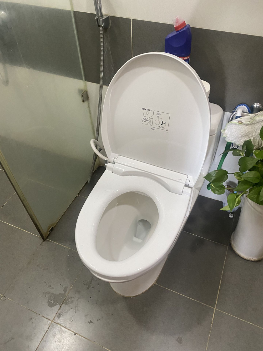 Đánh giá sản phẩm Nắp bồn cầu rửa cơ Eco washer TOTO TCW07S (E2)