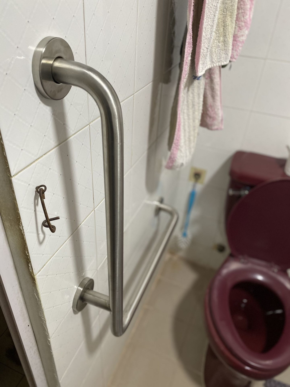 Đánh giá sản phẩm Thanh tay vịn người khuyết tật inox 304 ATMOR BNH-9020 (BNH9020)