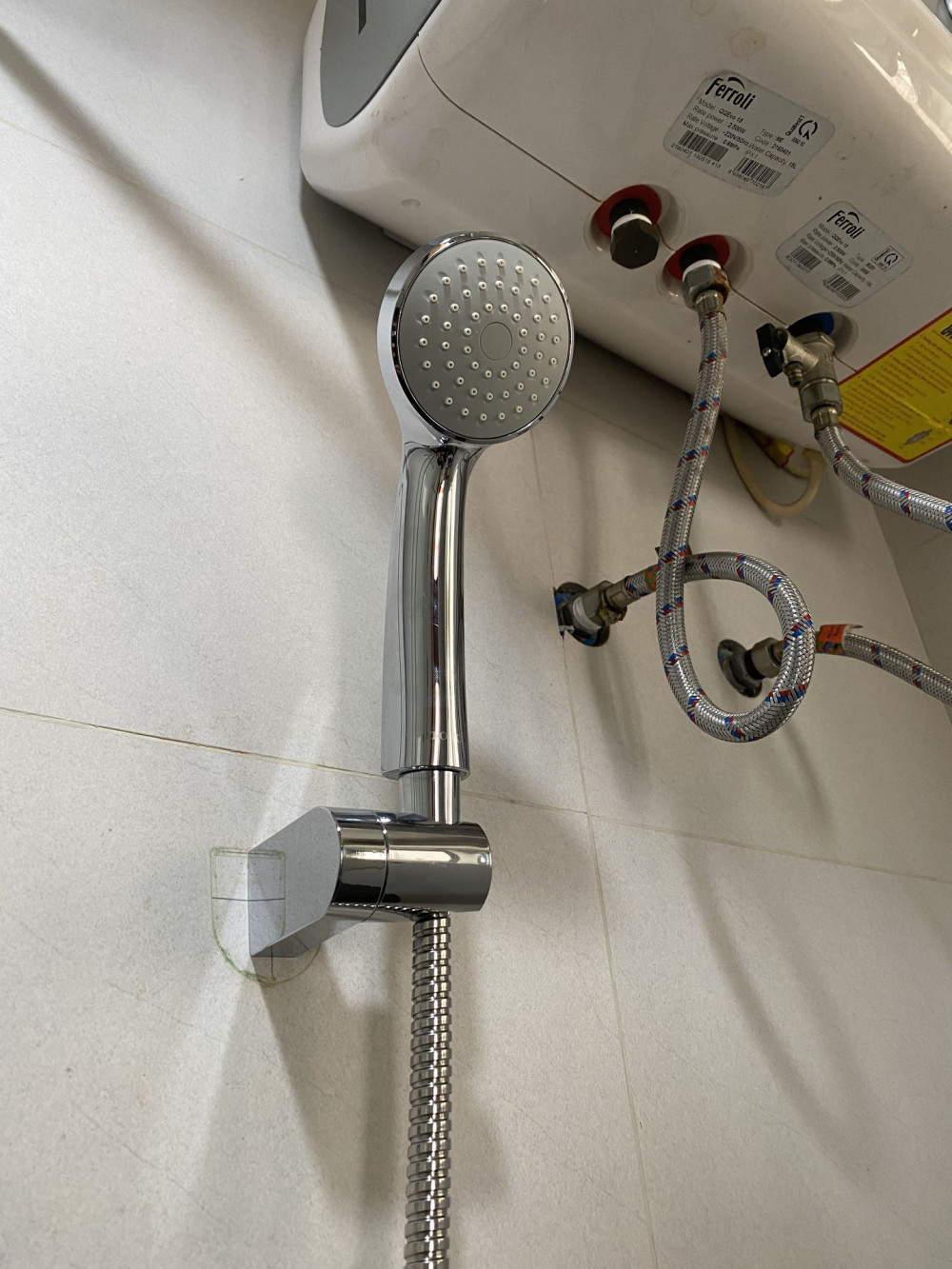 Đánh giá sản phẩm Tay sen tắm TOTO DGH104ZR (1 chế độ)