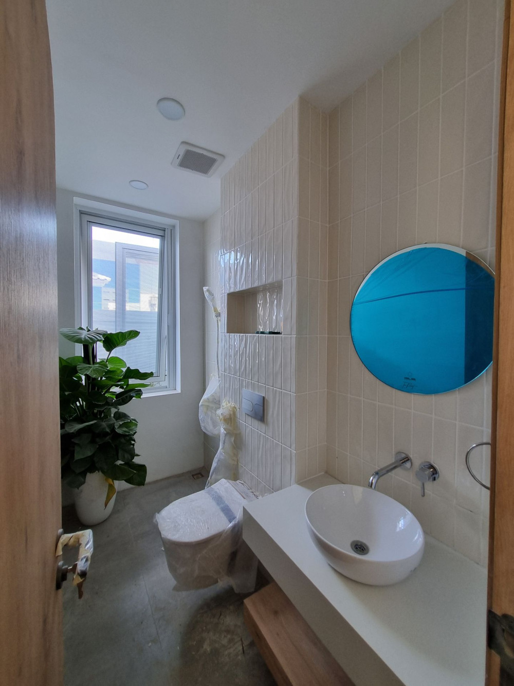 Đánh giá sản phẩm Gương soi tròn D60cm mài cạnh đứng GLS S00C80