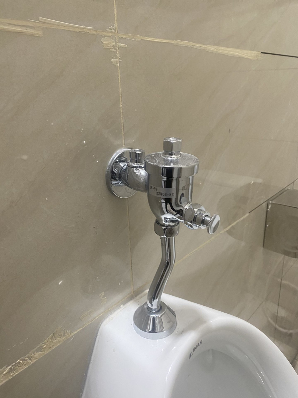 Đánh giá sản phẩm Van Xả Ấn Bồn Tiểu Inax Kiểu Ấn UF-8V (UF8V)